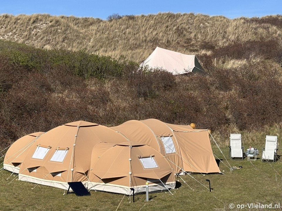 buitenaanzicht Tent van Jet